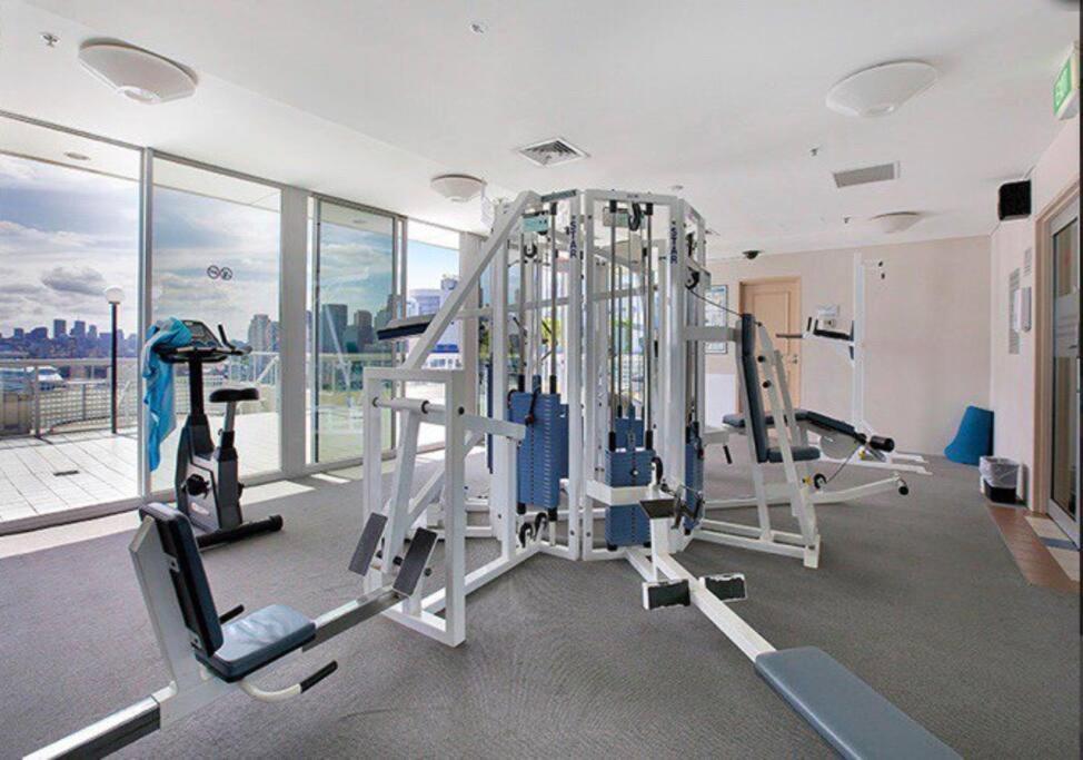 Stunning With Views Of Darling Harbour Sydney